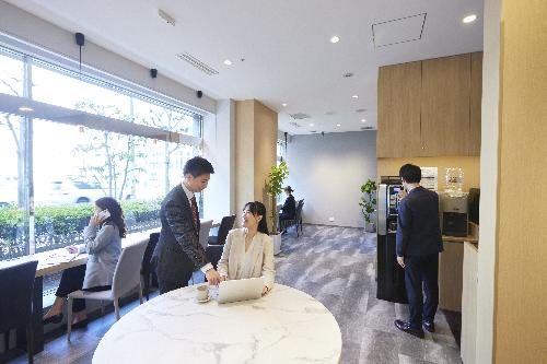 ラウンジ